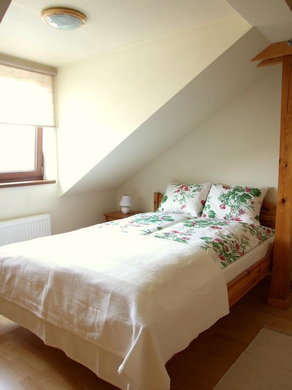 Sunlit Loft Apartment Riga Bilik gambar
