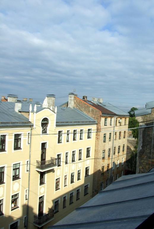 Sunlit Loft Apartment Riga Luaran gambar